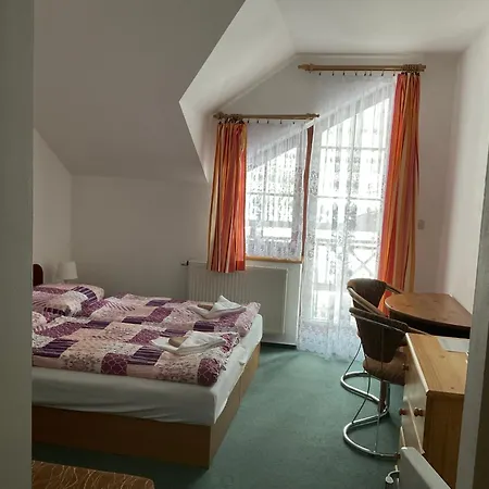 Holiday Guest house *